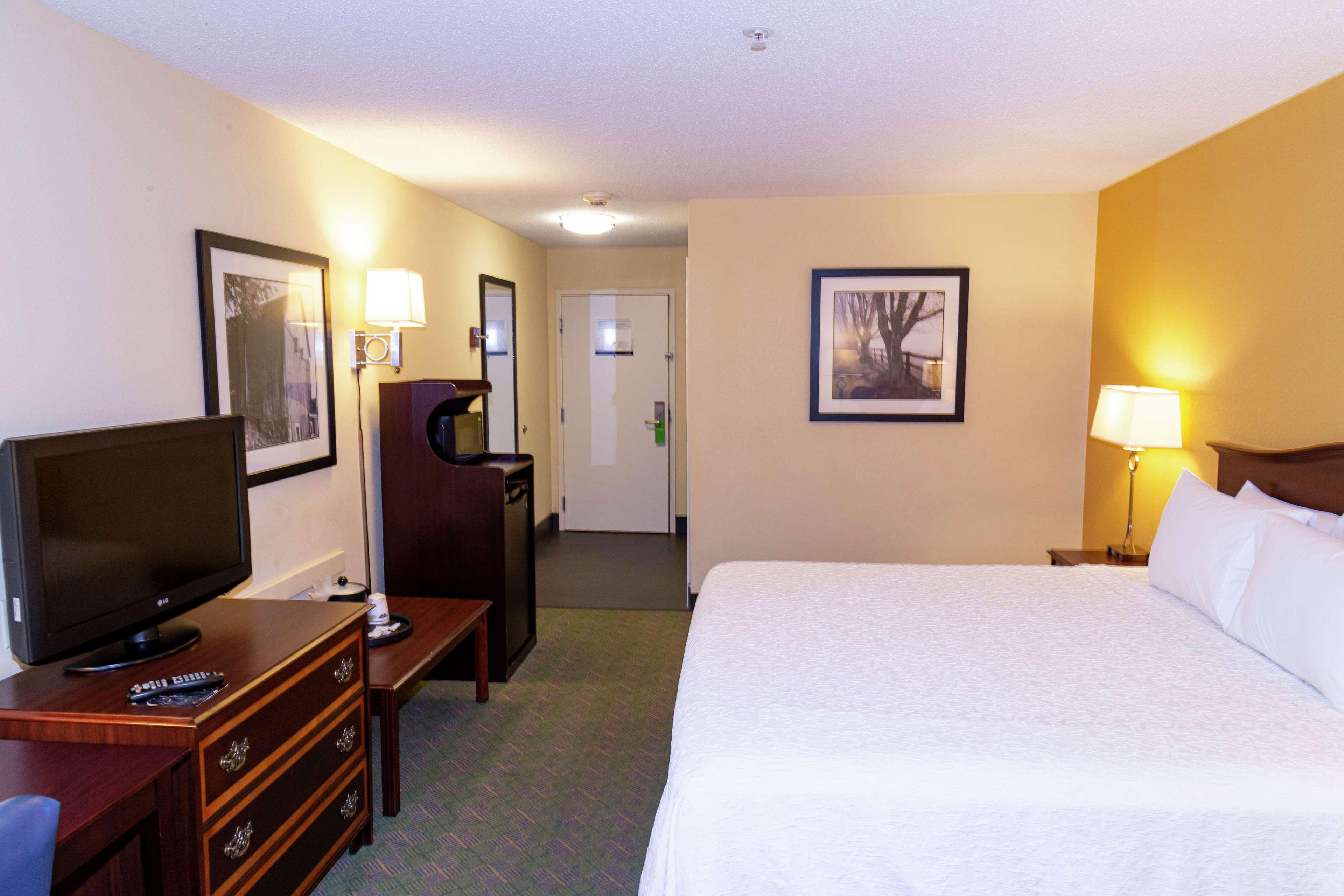 Hampton Inn New Philadelphia Exterior foto