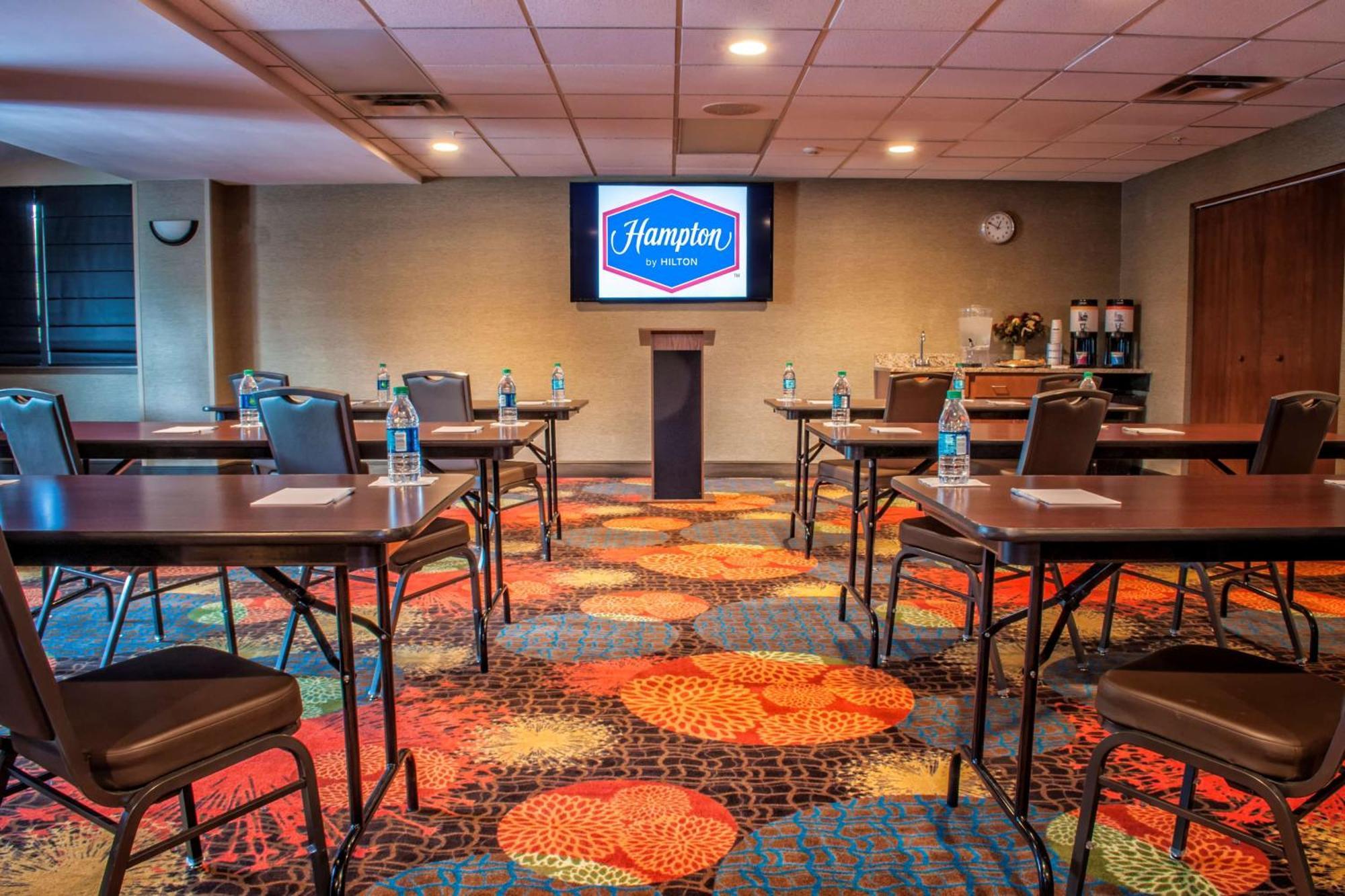 Hampton Inn New Philadelphia Exterior foto